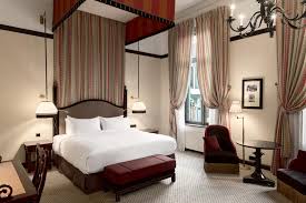 Hotel des Indes, Hotel Website