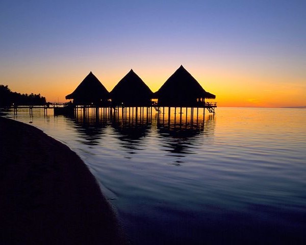 Luxury Honeymoon in Tahiti  (10 days)