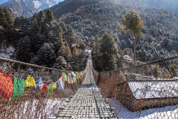  Namche Suspension Bridge, Nepal, Pixabay.com 