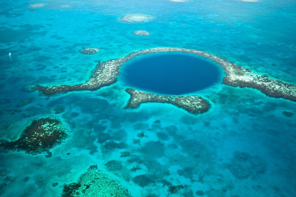 Blue hole Belize