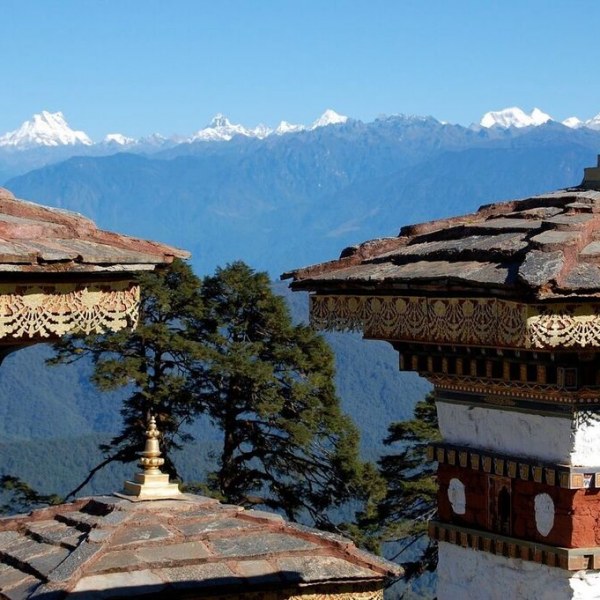 Trekking through Bhutan (12 Days)